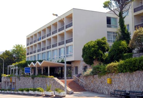 Hotel Adriatic**