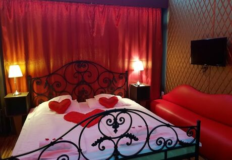 Romantikus tematikájú szoba