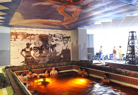 Pávai fürdő - Aqua Palace