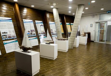 Balatonföldvári Hajózástörténeti Látogatóközpont és Kilátó