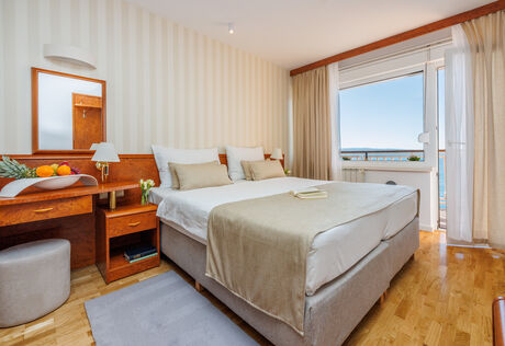 2+1 ágyas standard tengerre néző, balkonos szoba
