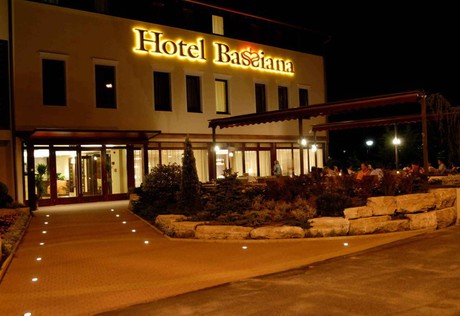 Bassiana Hotel
