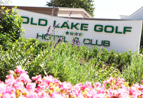 Old Lake Golf Hotel****