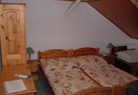 Kétágyas szoba