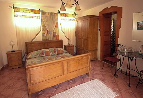 Franciaágyas szoba